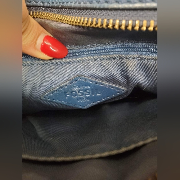 Fossil Leather Crossbody Bag - Picture 10 of 11